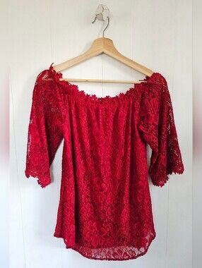 MIHOLL Lace Off-Shoulder Top